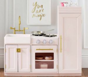 Pottery Barn Kids Chelsea All-In-1 Kitchen